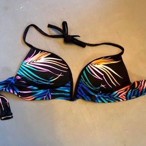 Victoria’s Secret pink deep v palm bikini top